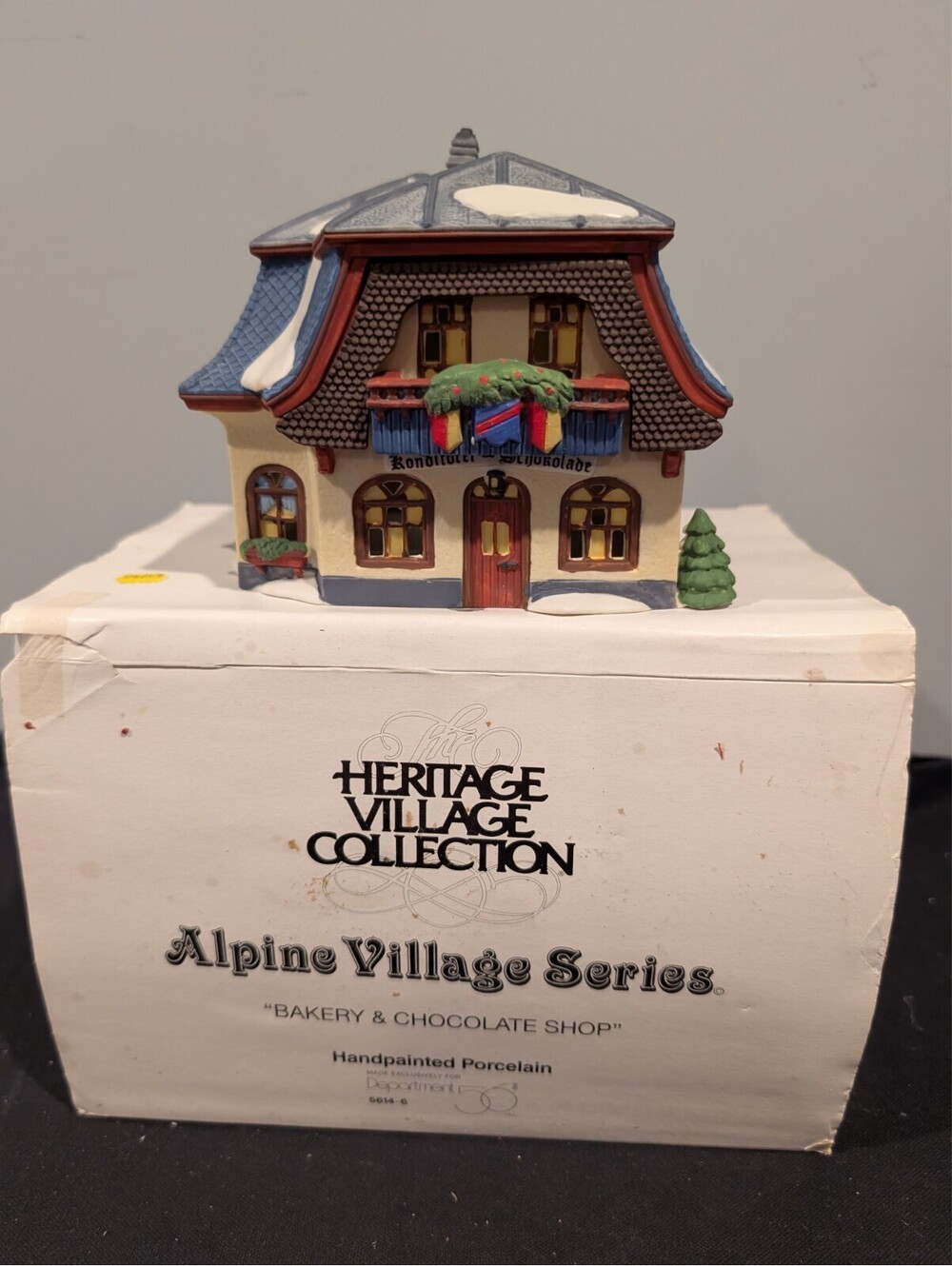 Dept 56 Alpine Village Bakery & Chocolate Shop 56146 Box Light 1994 Retired